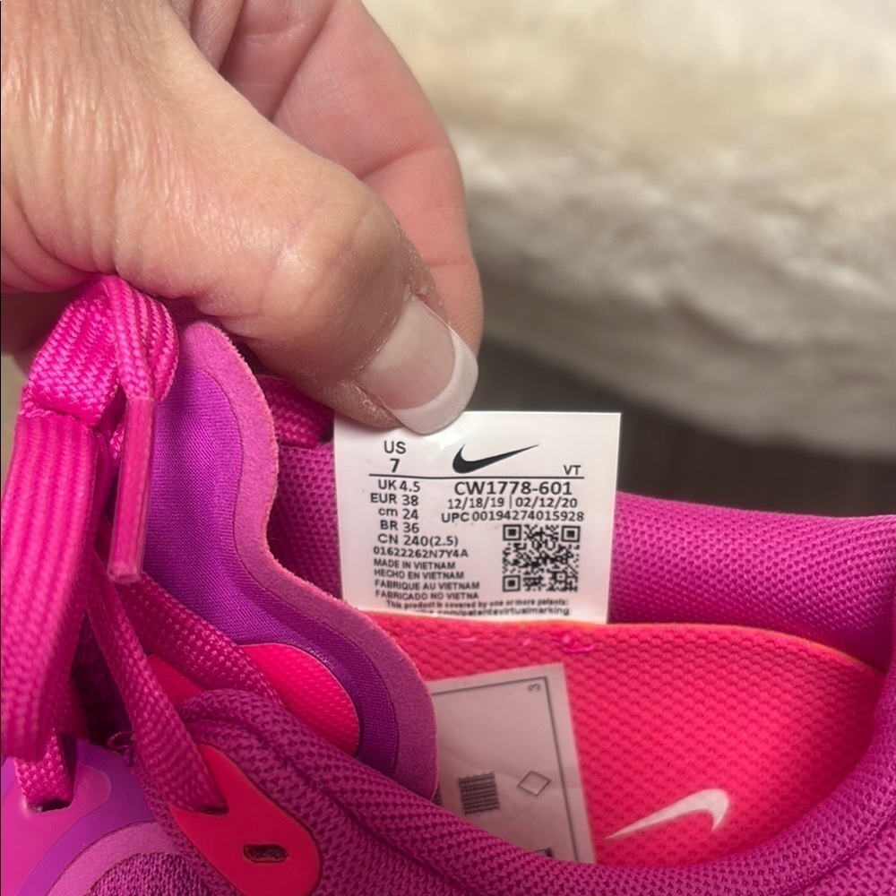 Nike Miler React Pink and White Athletic Shoes with Breathable Mesh - Picture 8 of 11